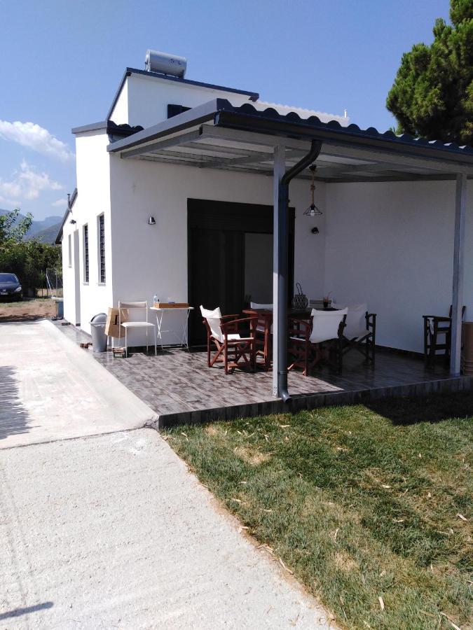 Σπίτι Με Σοφίτα Μπροστά Στη Θάλασσα Villa Trápeza Buitenkant foto