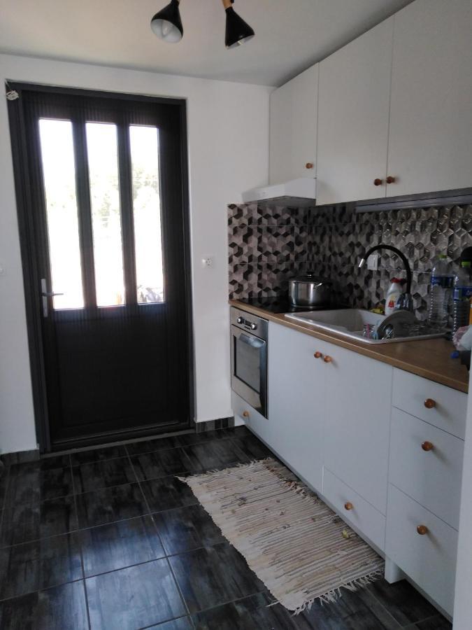 Σπίτι Με Σοφίτα Μπροστά Στη Θάλασσα Villa Trápeza Buitenkant foto